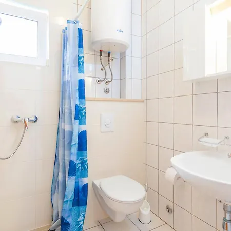 Apartment Grbavac 2 *