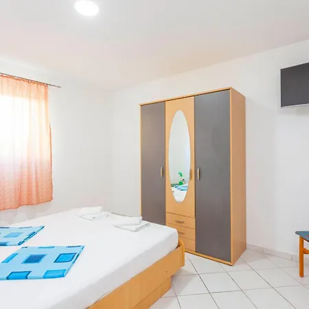 Apartment Grbavac 2 *